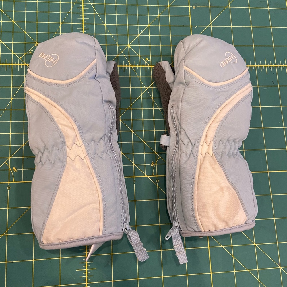 Head Sky Blue and White Gloves for baby